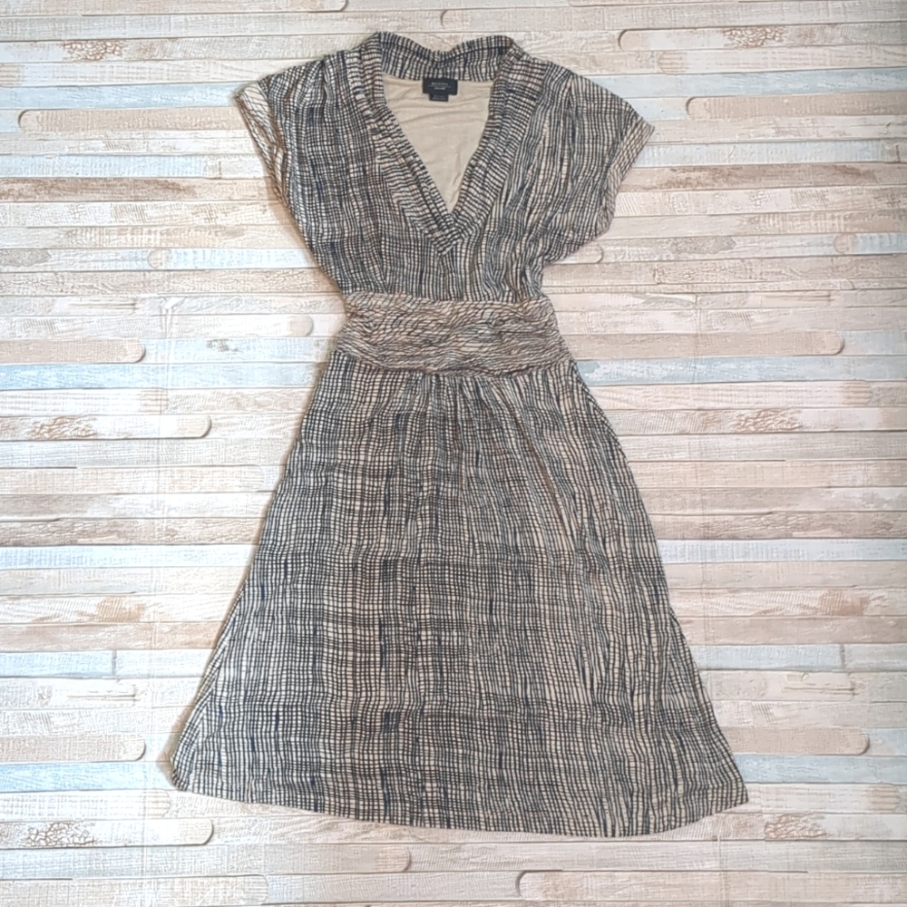 Anthro XS Deletta wavering grid dress deep v neck cap sleeve crosshatch